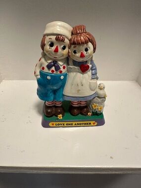 Vintage Style Ceramic Raggedy Couple Figurine - Blue & White